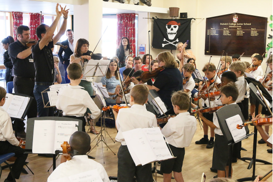 1532232744647666.png blob.png