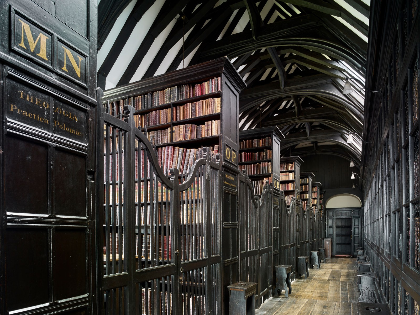 Chetham_s-Library-27_343459442_378118922.jpg